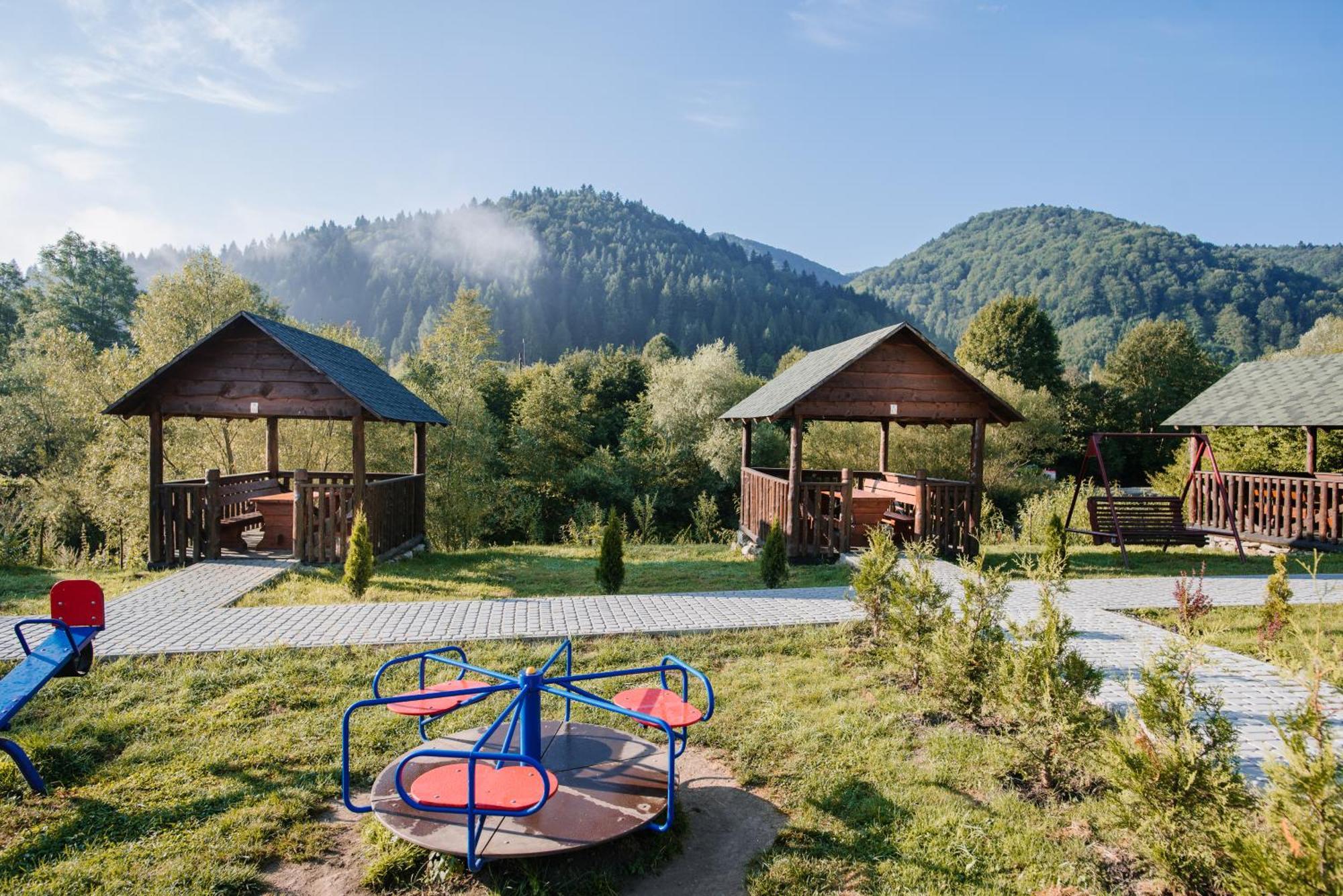 Рибничанка Hotel Skhidnytsia Exterior foto